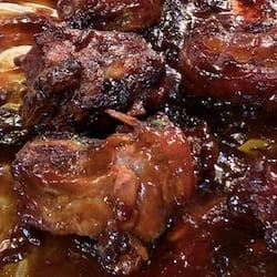 Pork spareribs barbecued with sauce lean and fat eaten - nutritional values, calories