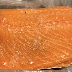 Wild Atlantic salmon raw - nutritional values, calories